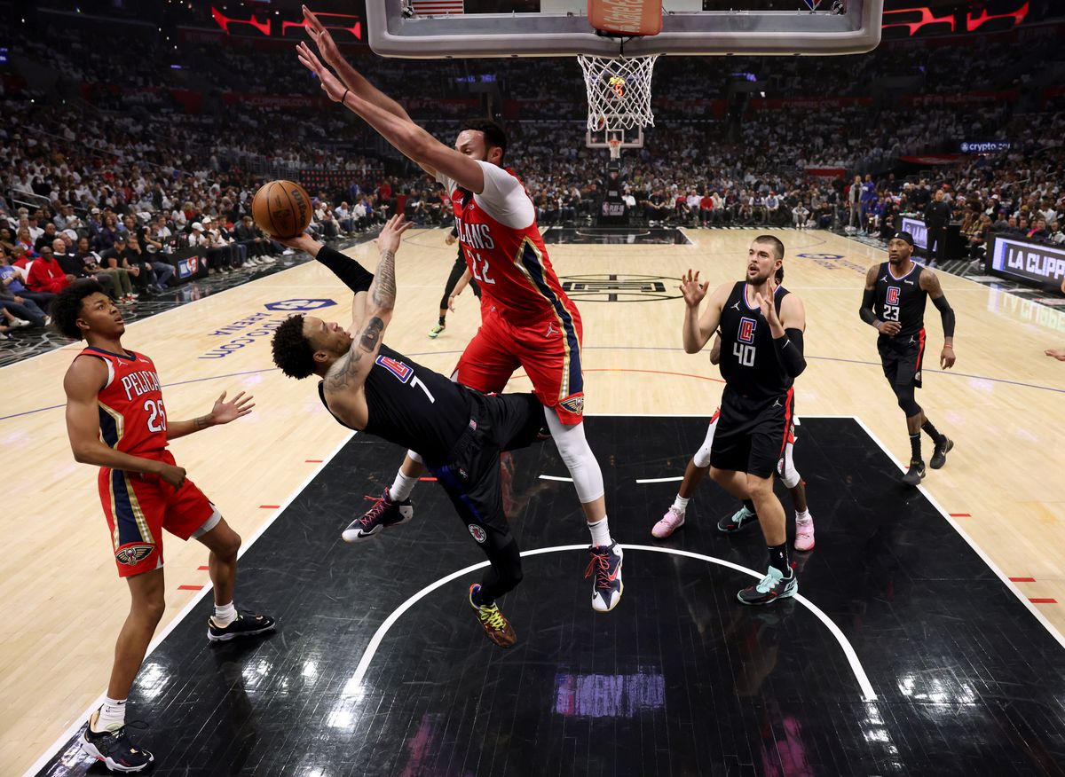 The Pelicans unplugged the Clippers’ controller.