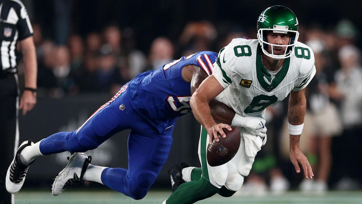 Aaron Rodgers is sacked in one of his four snaps of the season.