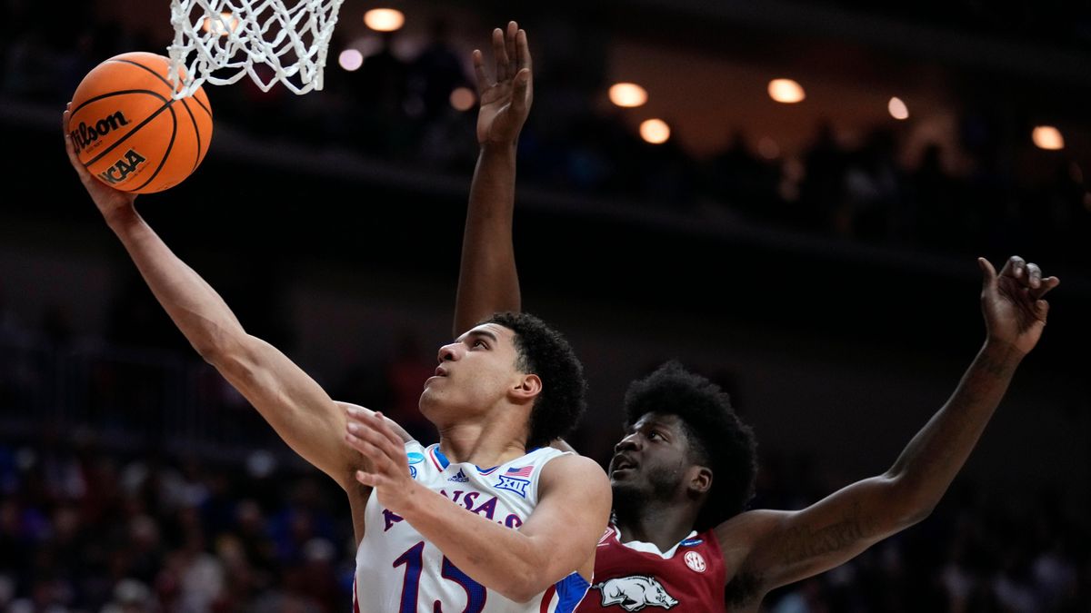 Kevin McCullar Jr. is returning for another season in Lawrence