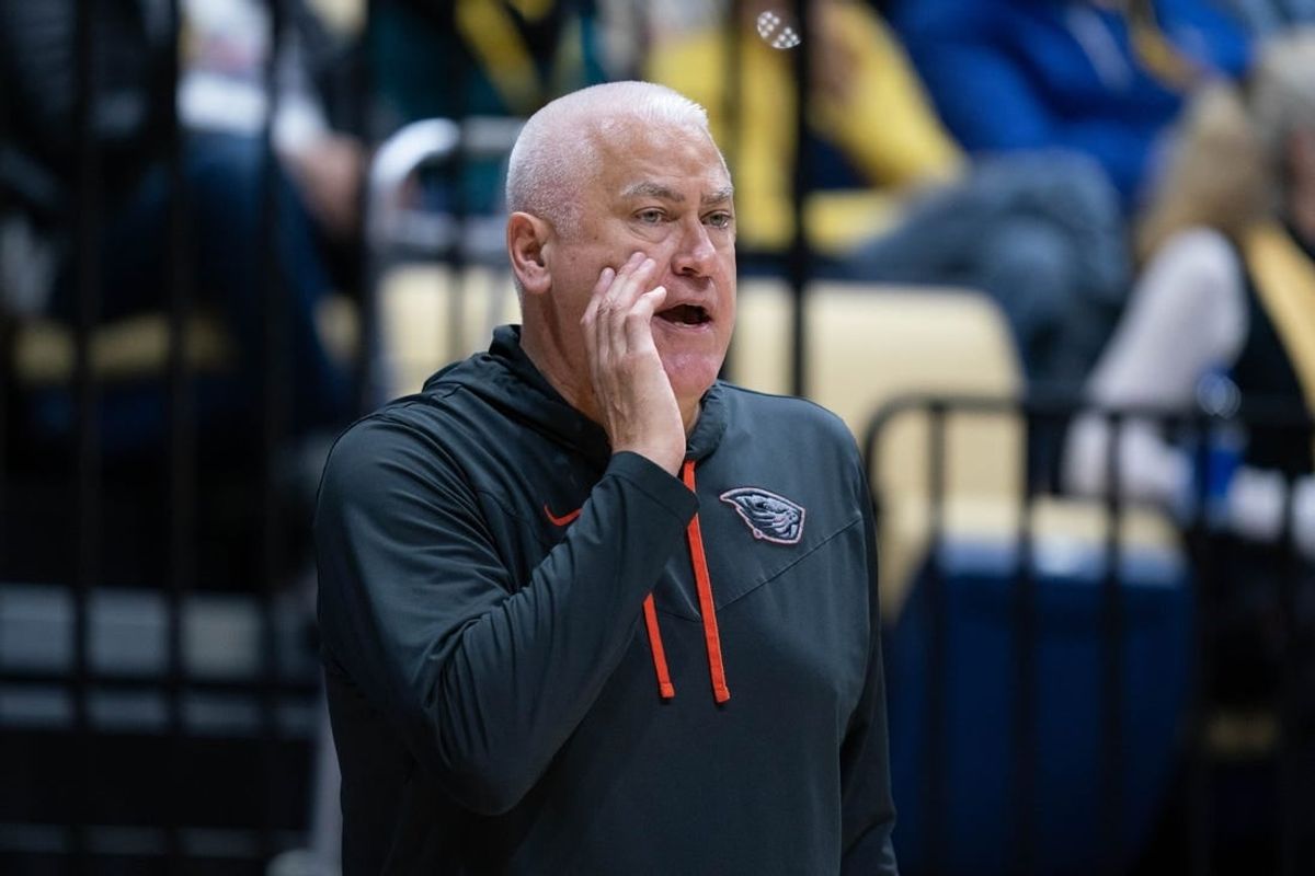 February 22, 2024; Berkeley, California, USA; Oregon State Beavers head coach Wayne Tinkle during the first half against the California Golden Bears at Haas Pavilion.