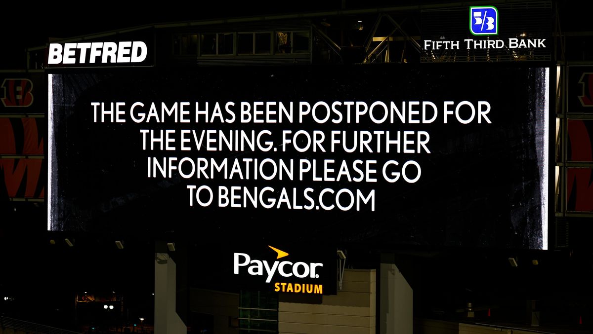 It took over an  hour for NFL Commish Roger Goodell to decide to suspend the Bengals- Bills game after Damar Hamlin’s injury.
