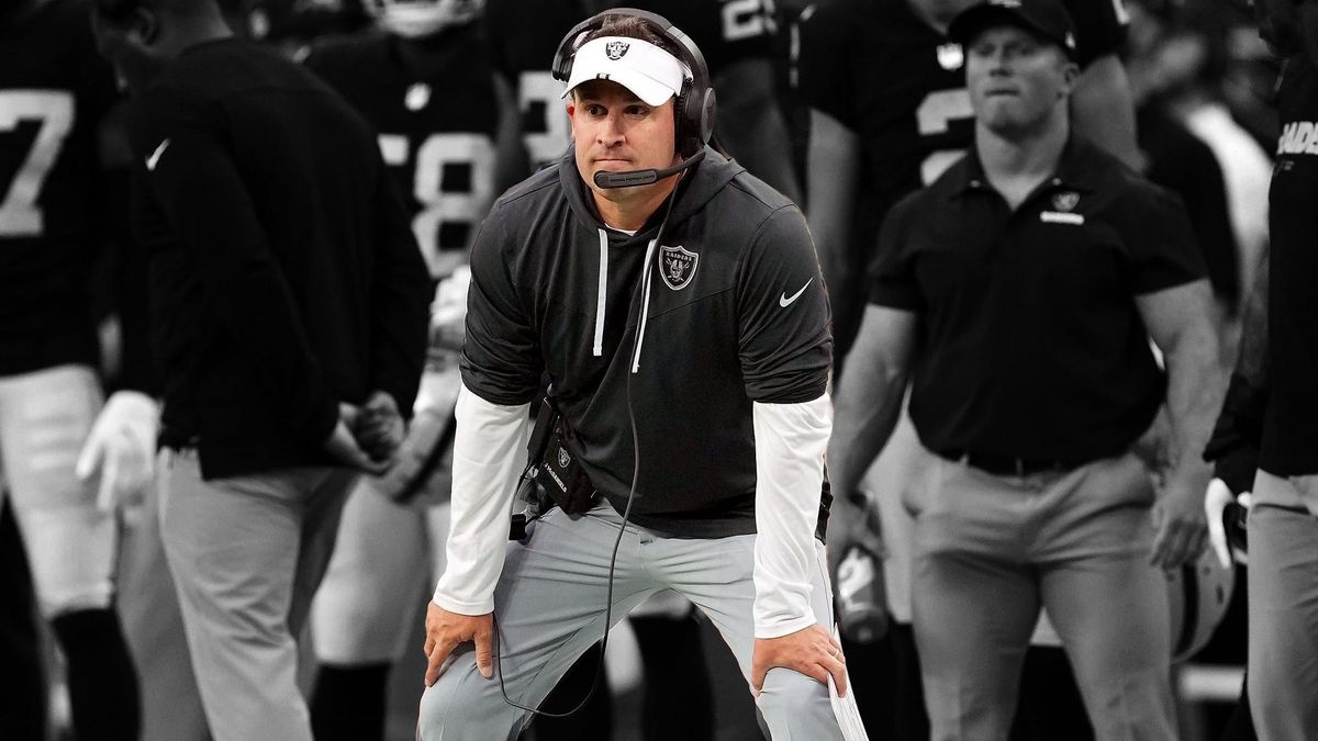 Las Vegas Raiders head coach Josh McDaniels