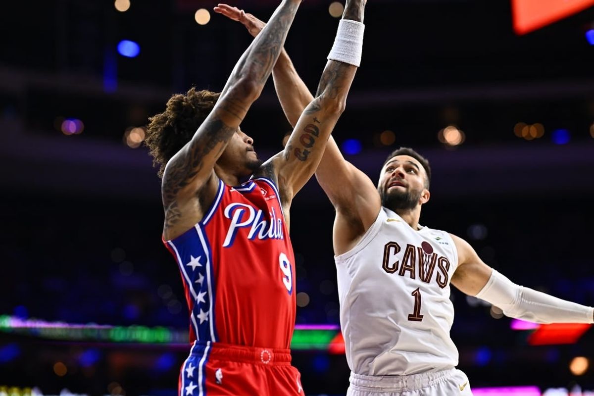 Feb 23, 2024; Philadelphia, Pennsylvania, USA; Philadelphia 76ers guard Kelly Oubre Jr (9) shoots against Cleveland Cavaliers guard Max Strus (1) in the fourth quarter at Wells Fargo Center.