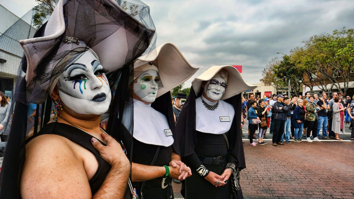 The Dodgers reverse course, re-invite  The Sisters of Perpetual Indulgence to Pride Night