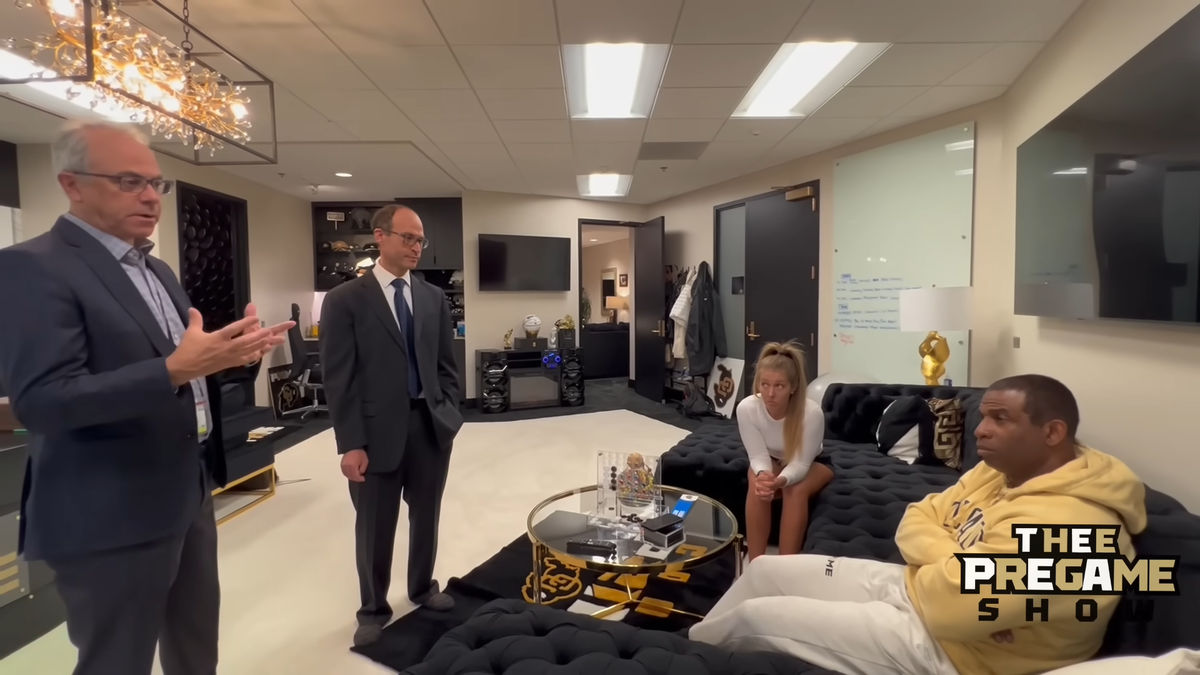 Deion Sanders meeting with his medical team