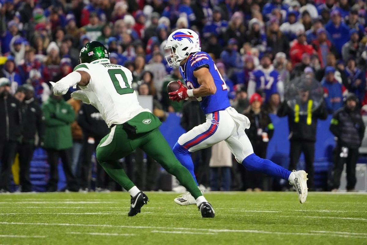 Nov 19, 2023; Orchard Park, New York, USA; Buffalo Bills wide receiver Khalil Shakir (10) runs with the ball after making a catch against New York Jets safety Adrian Amos (0) during the first half at Highmark Stadium.