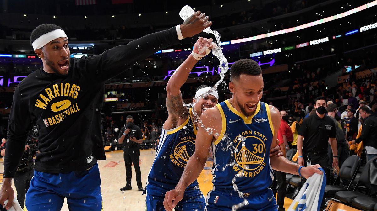 Golden State celebrates a Steph Curry triple-double to start the year strong.