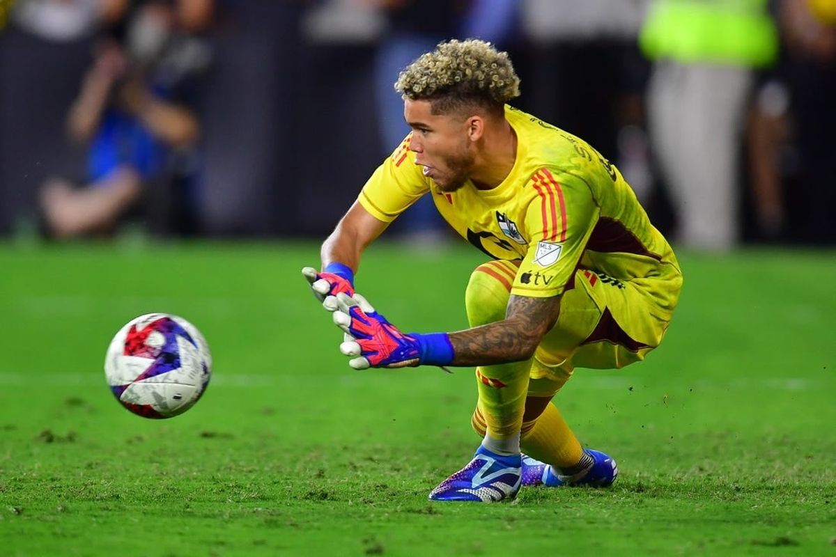 Oct 4, 2023; Los Angeles, California, USA; Minnesota United goalkeeper Dayne St. Clair (97) stops a shot against Los Angeles FC during the second half at BMO Stadium.