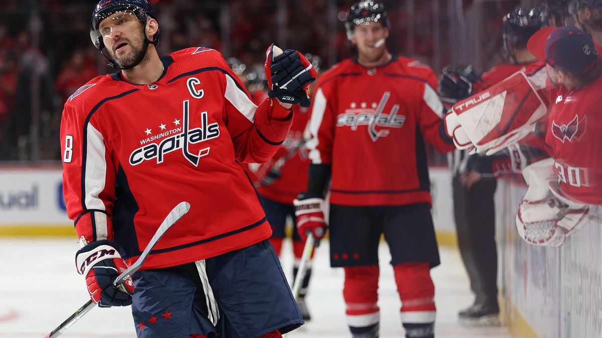 Can Alex Ovechkin catch Wayne Gretzky?