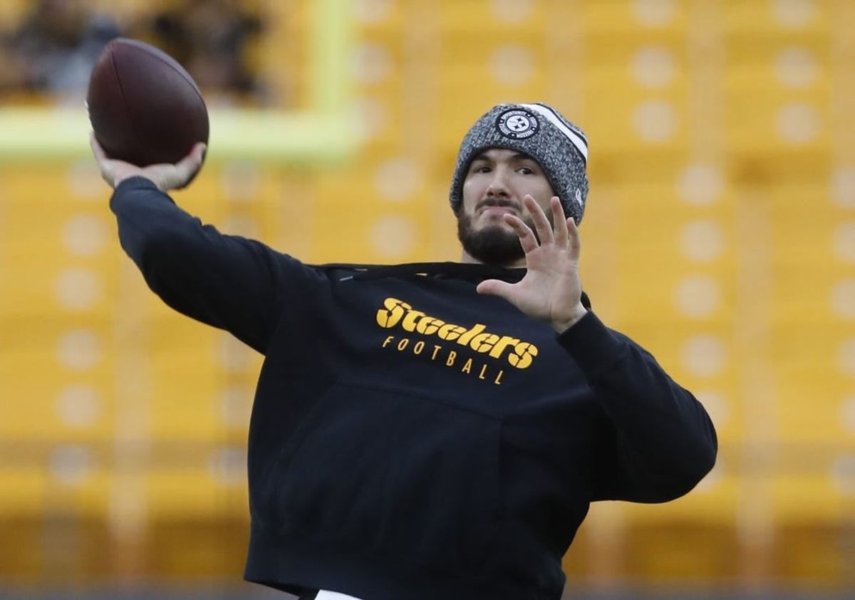 Dec 23, 2023; Pittsburgh, Pennsylvania, USA;  Pittsburgh Steelers quarterback Mitch Trubisky (10) warms up before the game against the Cincinnati Bengals at Acrisure Stadium.