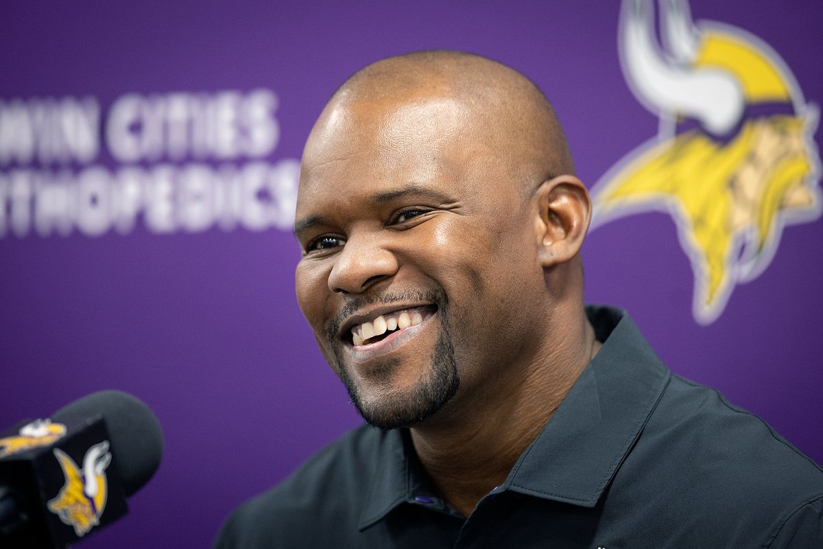 The NFL’s wisest course of action in dealing with Brian Flores’ lawsuit is to settle as early as possible.