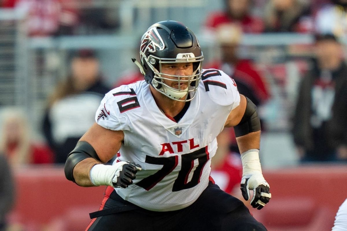 December 19, 2021; Santa Clara, California, USA; Atlanta Falcons offensive tackle Jake Matthews (70) during the second quarter against the San Francisco 49ers at Levi's Stadium.