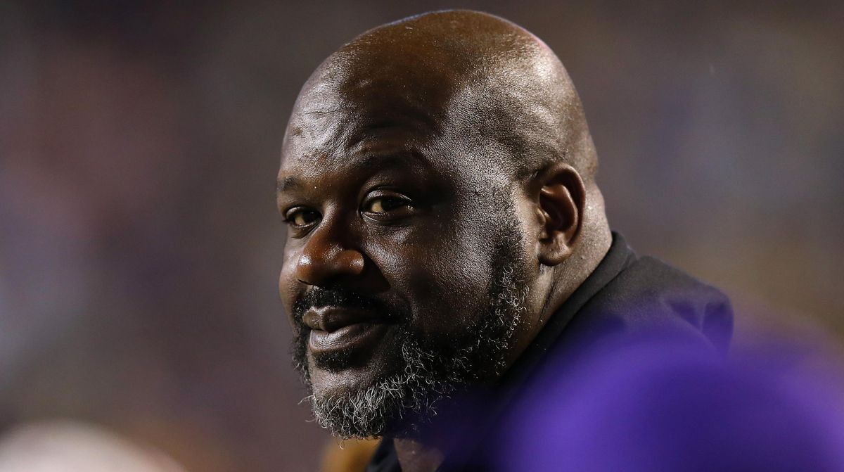 Shaquille O’Neal, shooting extraordinaire.