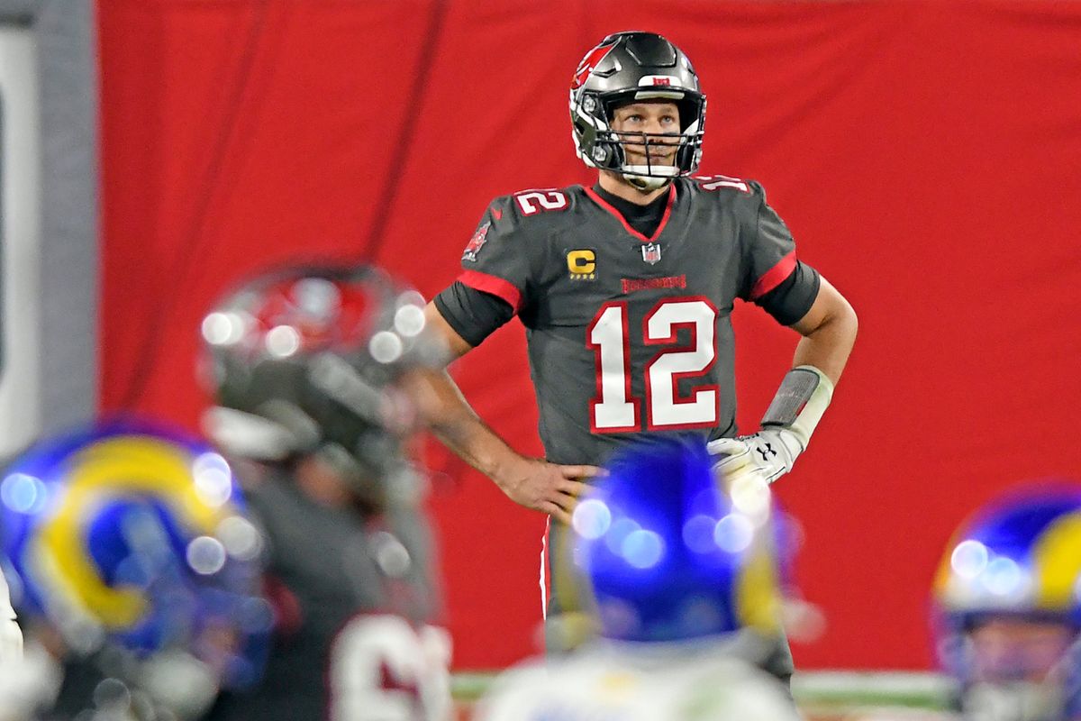 Tom Brady walked off the field last night without shaking hands because he lost. Waa.