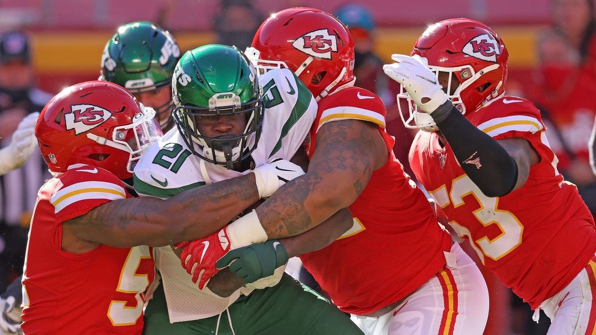 Frank Gore demonstrates the definition of futility against Kansas City.