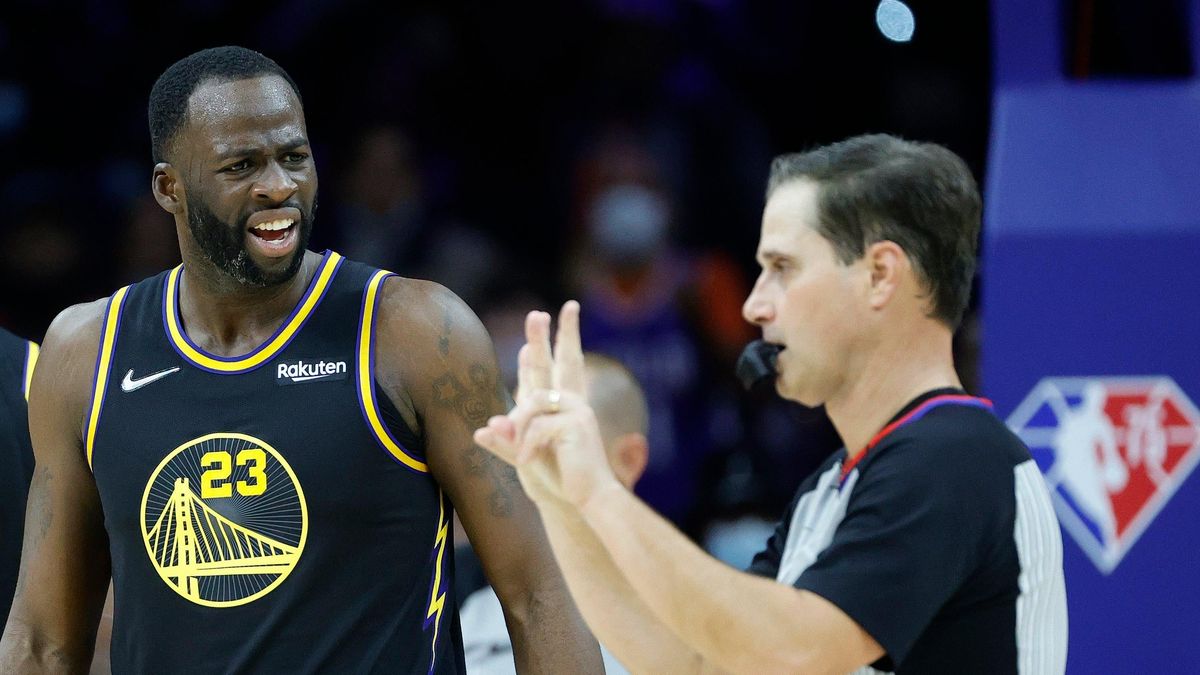 Draymond Green is a great leader, when he keeps it dialed down.