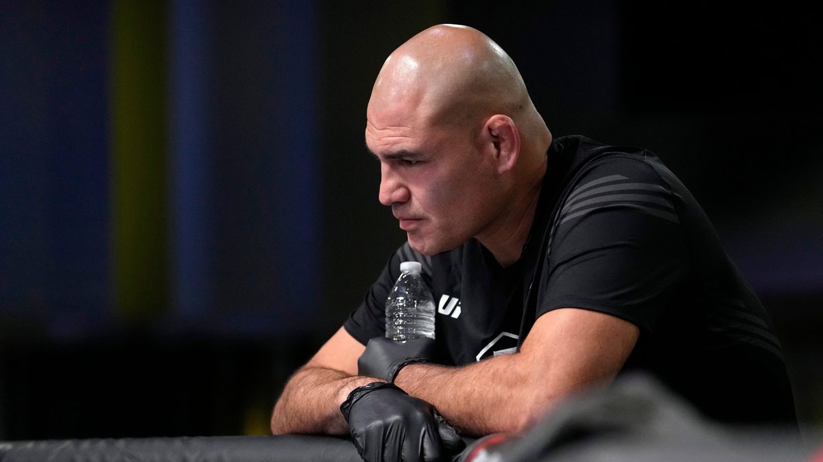 UFC fighter Cain Velasquez is awaiting arraingnment on charges of attempted murder.