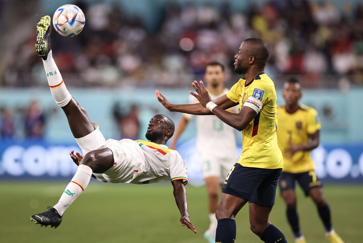 Senegal and Ecua dor put on a show,