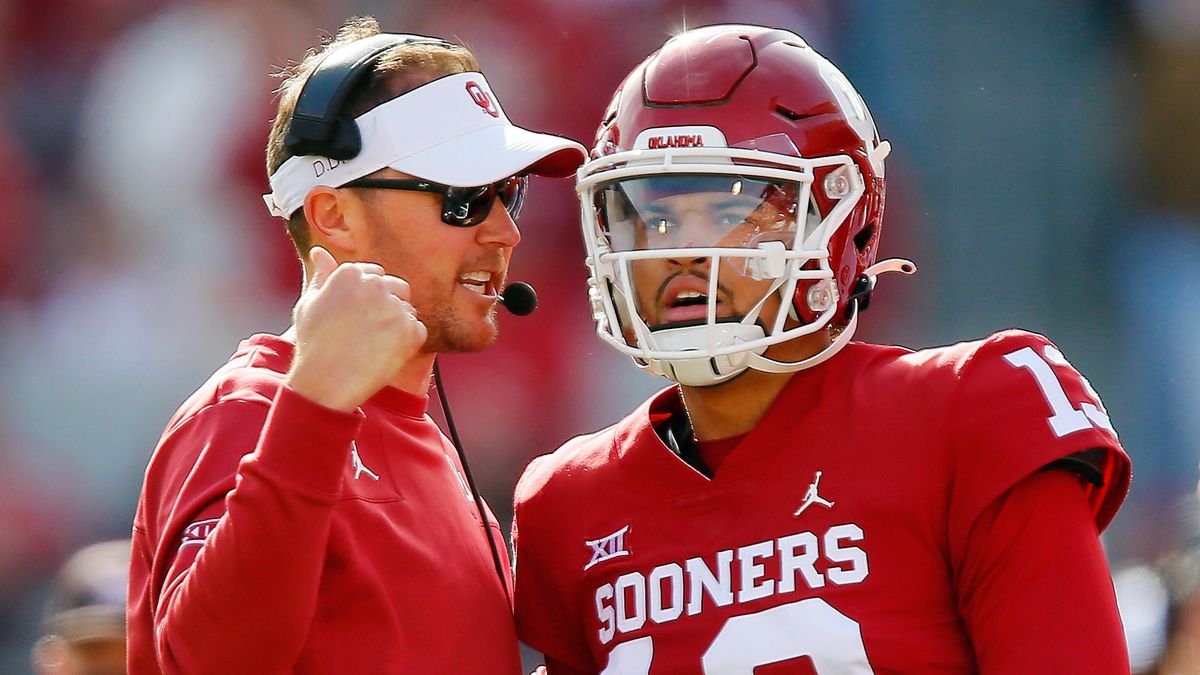 Caleb Williams (r.)  is joining Lincoln Riley (l.) out  west.