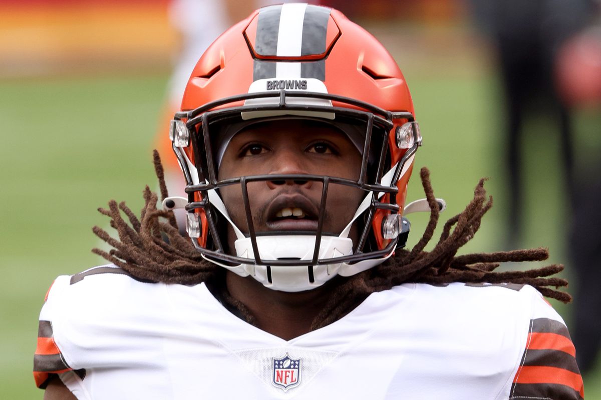 Kareem Hunt cares not for your disdain for the Browns or the AFC North.