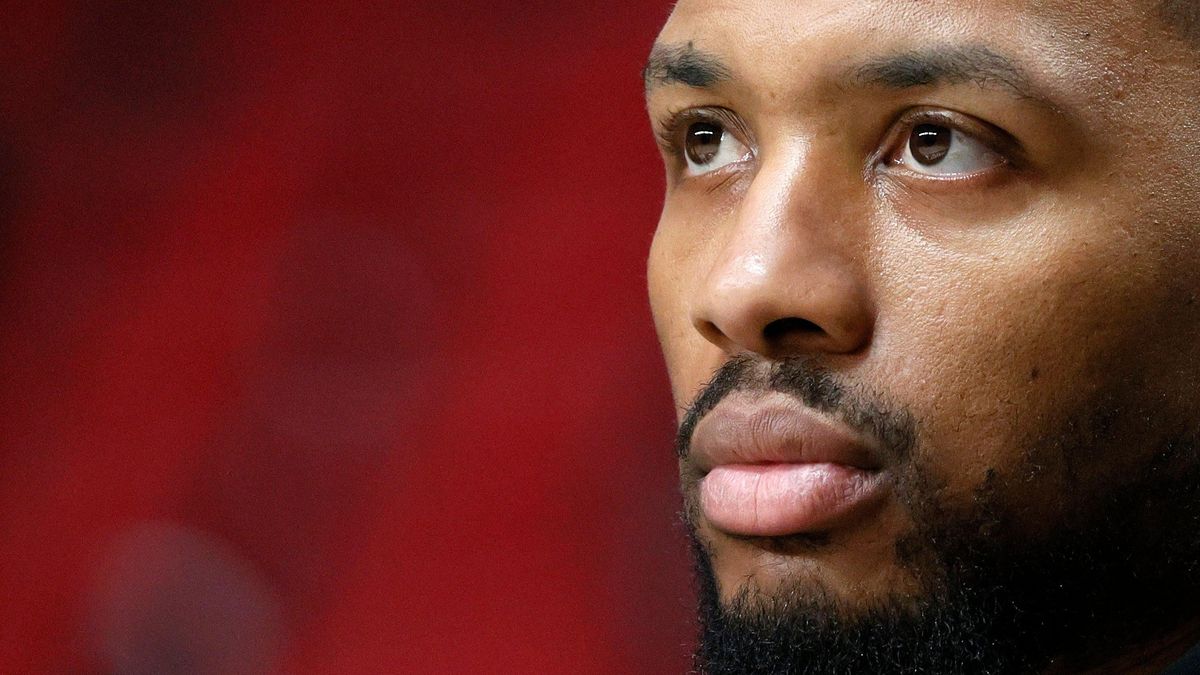 Portland says they’re “working with Damian Lillard” on a rebuild of the team.