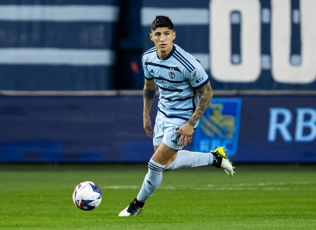 Oct 25, 2023; Kansas City, KS, USA; Sporting Kansas City forward Alan Pulido (9) controls the ball during the second half against the San Jose Earthquakes in the Western Conference Wild Card match of the 2023 MLS Cup Playoffs at Children's Mercy Park.