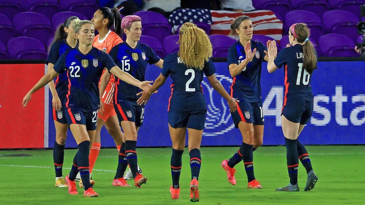The U.S. wome n’s soccer team wo n a victory i n its fight for equal pay, but there’s still the matter of prize mo ney from FIFA.b