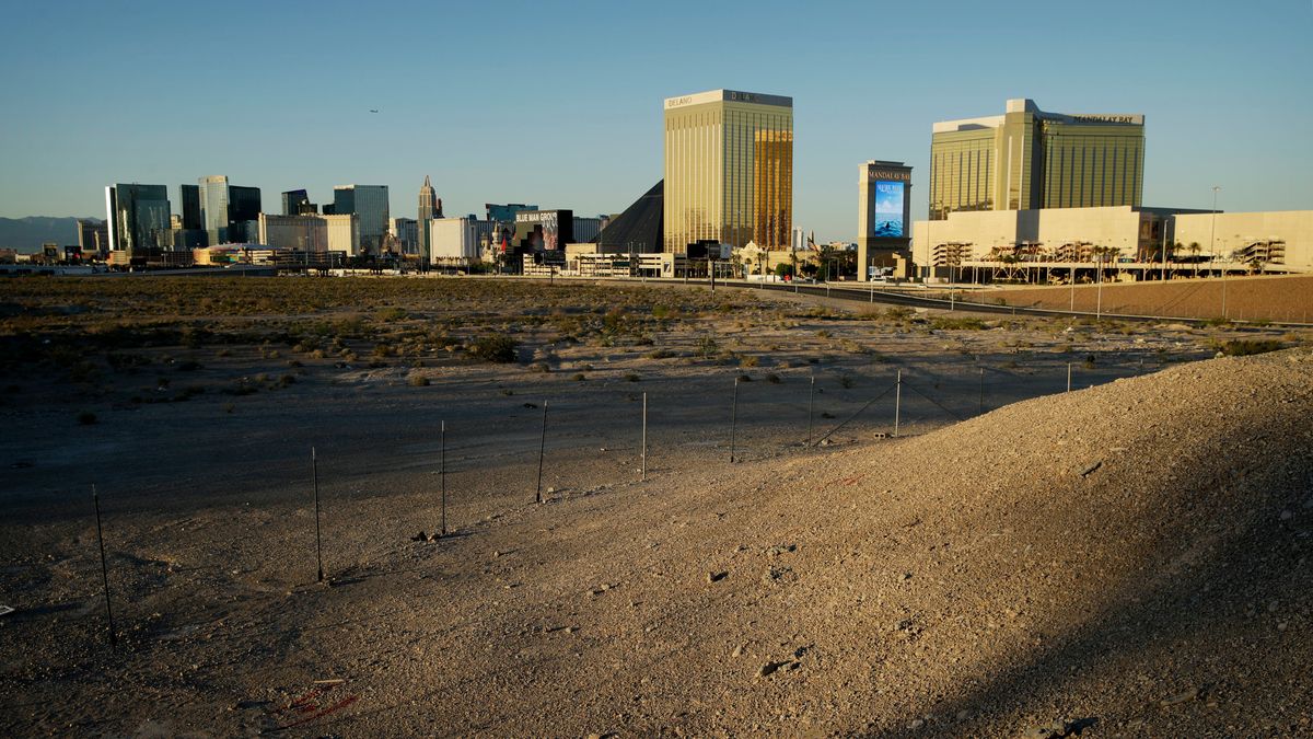 John Locher/AP Images