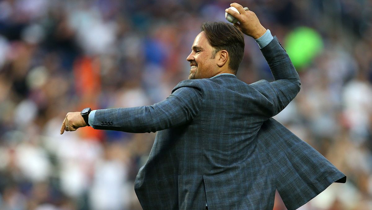 Piazza throws his many New York fans a curveball with showing at Pennsylvania Trump rally.