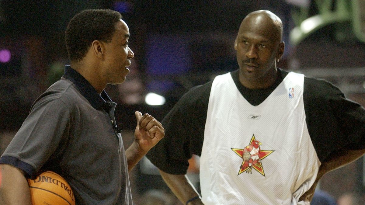 Sportswriter Jack McCallum has released a tape contradicting Michael Jordan’s claim that he didn’t keep Isiah Thomas off the ‘92 Dream Team. Photo: AP