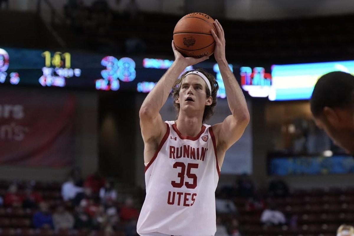 Nov 19, 2023; Charleston, SC, USA; Utah Utes center Branden Carlson (35) shoots a foul shot in the first half against the St. John's Red Storm at TD Arena.