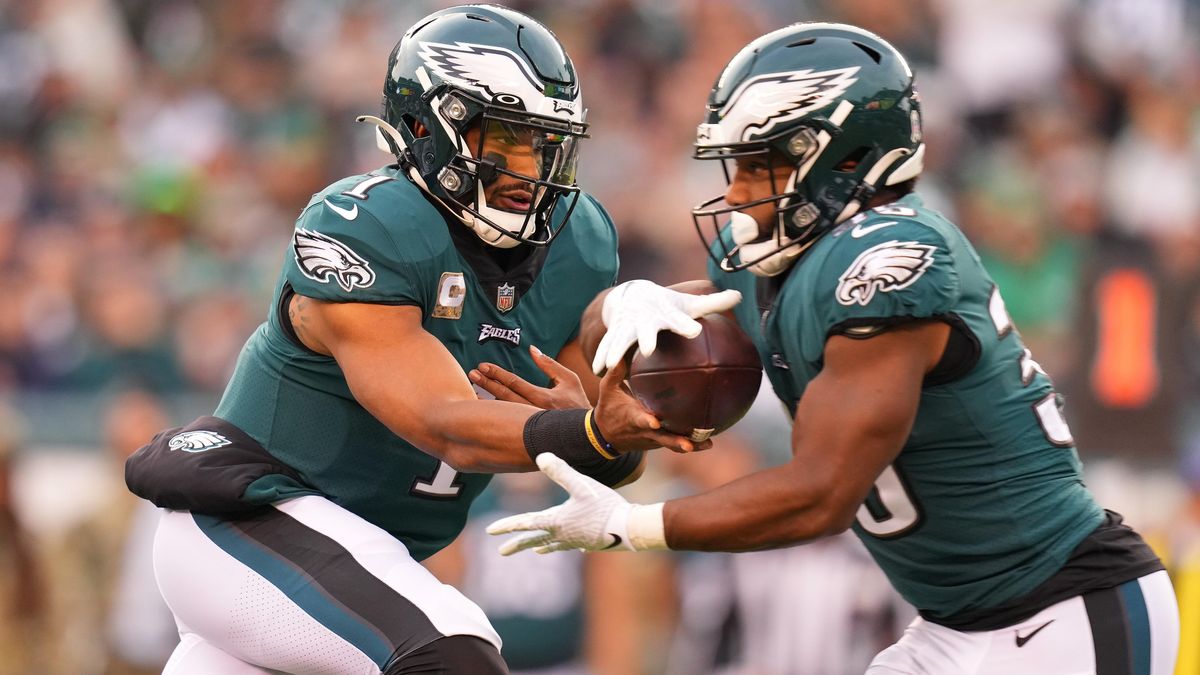 Jalen Hurts’ passer rating, and the Eagles’ won-lost record, have improved after a commitment to running the ball more.
