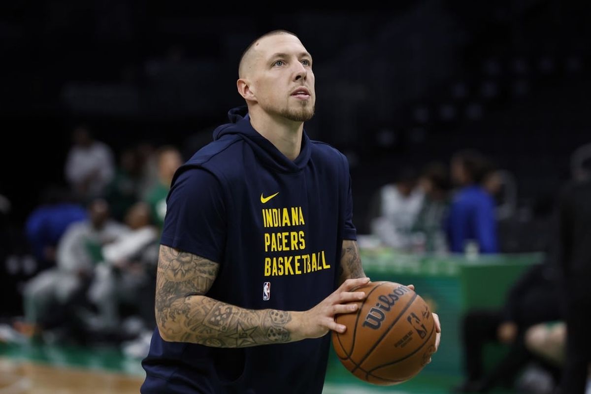 Nov 1, 2023; Boston, Massachusetts, USA; Indiana Pacers center Daniel Theis (27) warms up before their game against the Boston Celtics at TD Garden.