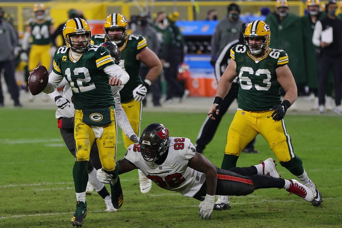 Aaron Rodgers has been second-guessed for not trying to run the ball in against Tampa Bay.