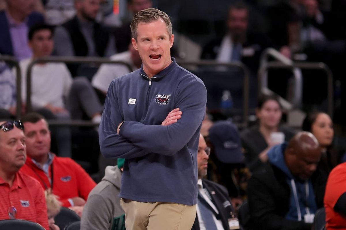Dec 5, 2023; New York, New York, USA; Florida Atlantic Owls head coach Dusty May coaches against the Illinois Fighting Illini during the first half at Madison Square Garden.