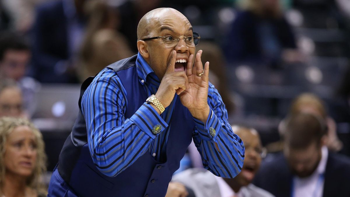 Former Syracuse women’s basketball coach  Quentin Hillsman.