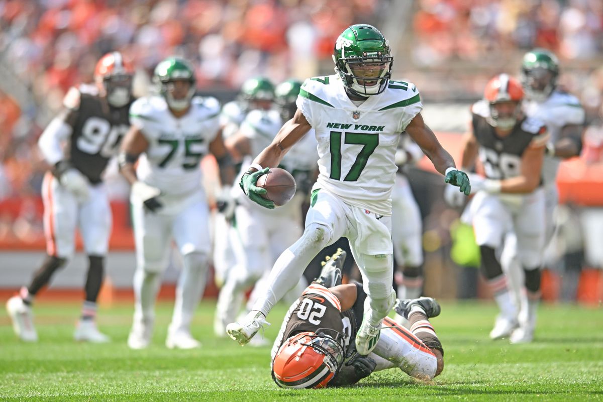 New York Jets wide receiver Garrett Wilson scored the game winning TD against the Cleveland Browns