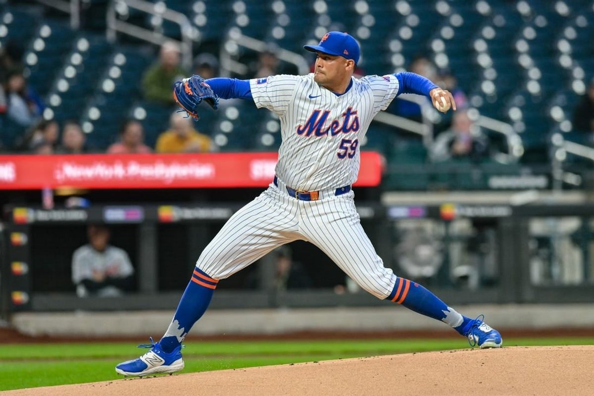 Apr 1, 2024; New York City, New York, USA; New York Mets pitcher Sean Manaea (59) pitches during the first inning against the Detroit Tigers at Citi Field.