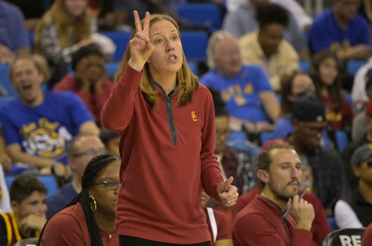 Dec 30, 2023; Los Angeles, California, USA; USC Trojans head coach Lindsay Gottlieb signals to her team in the first half against the UCLA Bruins at Pauley Pavilion presented by Wescom.
