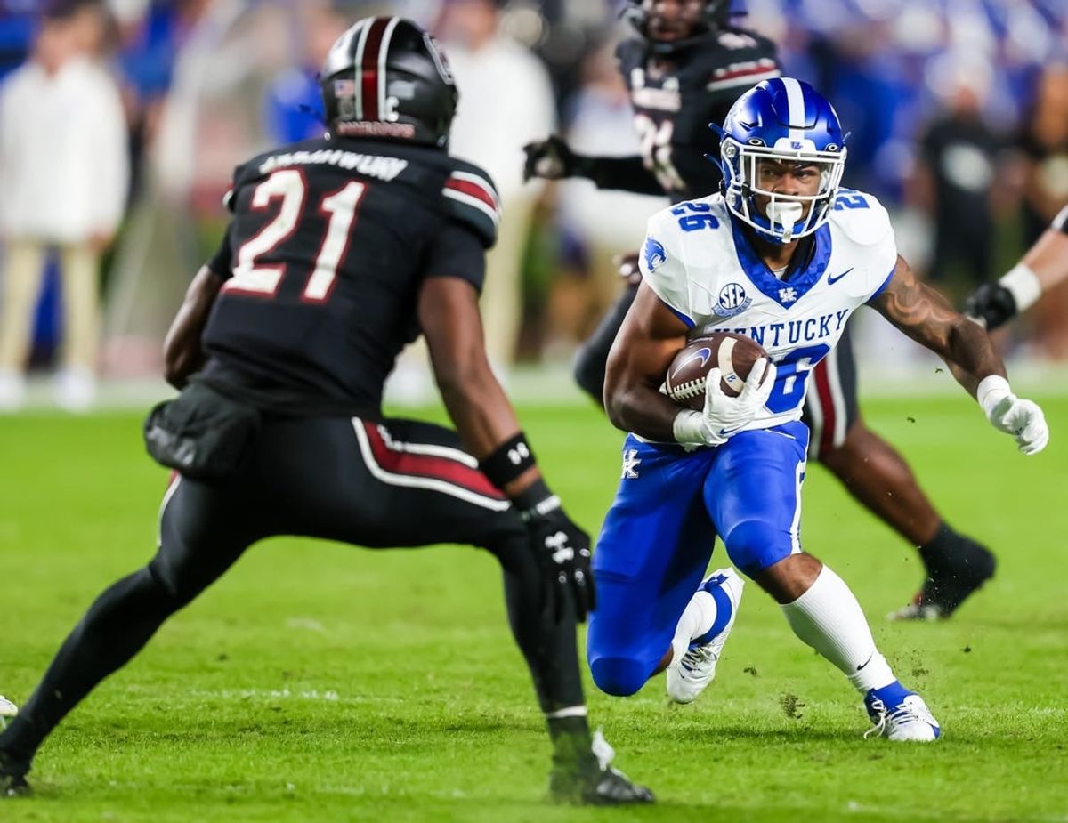 Nov 18, 2023; Columbia, South Carolina, USA; Kentucky Wildcats running back Ramon Jefferson (26) rushes against the South Carolina Gamecocks in the second quarter at Williams-Brice Stadium.