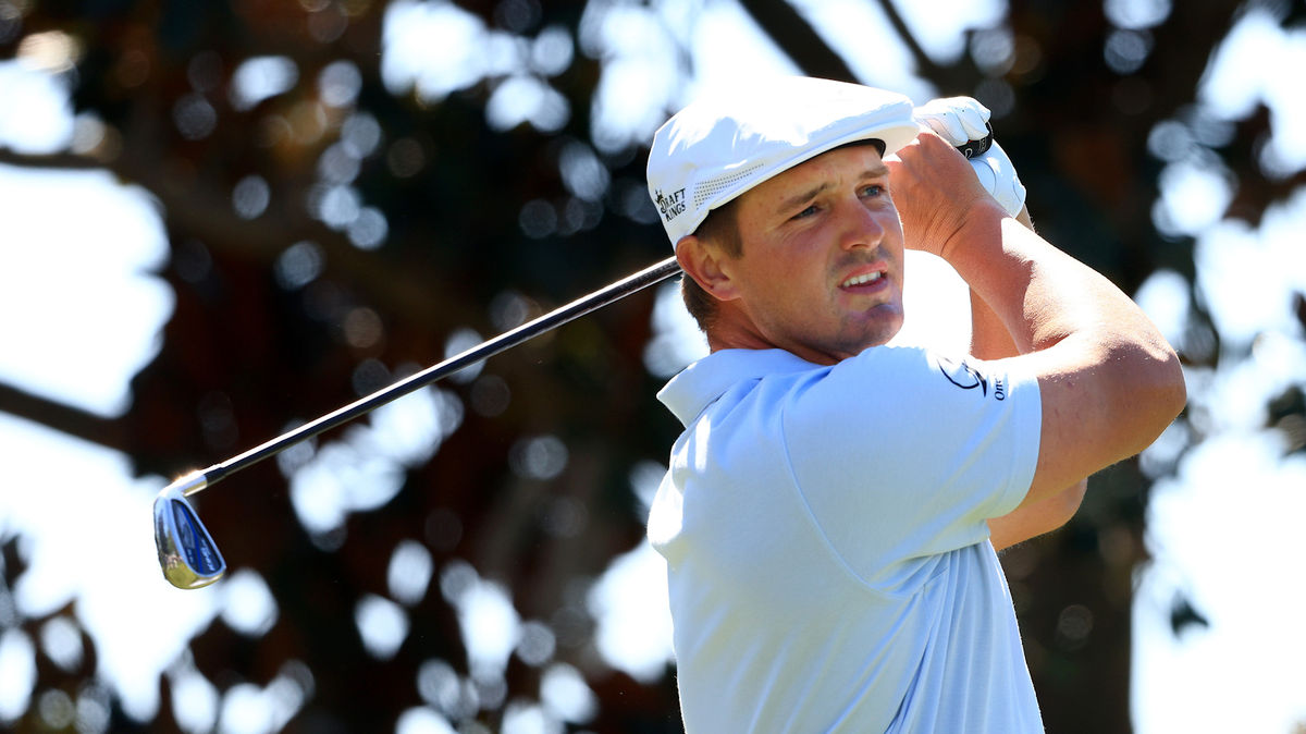 Bryson DeChambeau sets a course record drive  on the 6th hole at Bay Hill f or the second straight day.