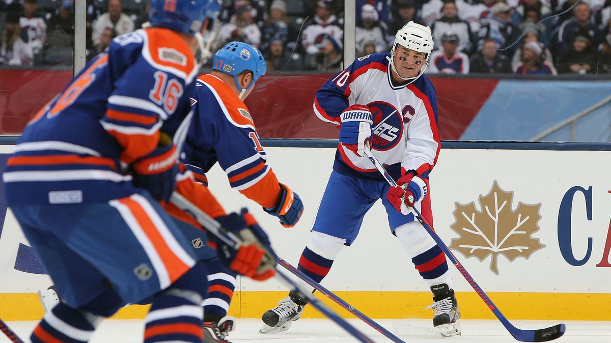 Dale Hawerchuk was best known for his time in Winnipeg, where he won the Calder Trophy for Rookie of the Year in 1981-82.