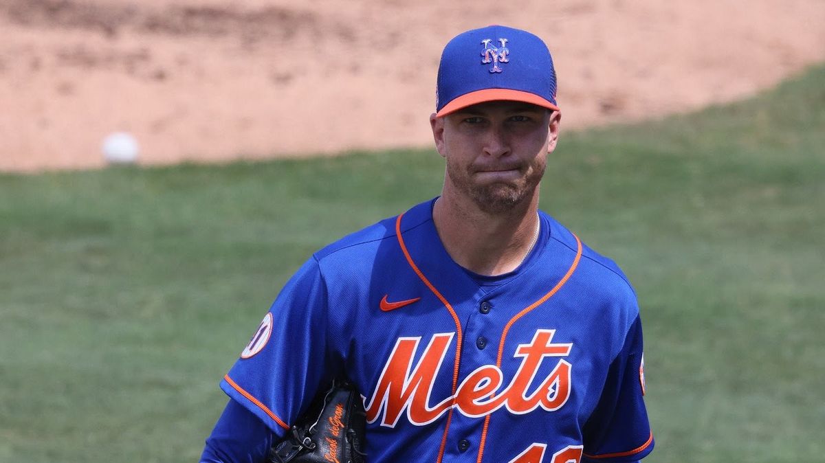 Jacob deGrom is like 😐 after throwi ng six shutout i n ni ngs.