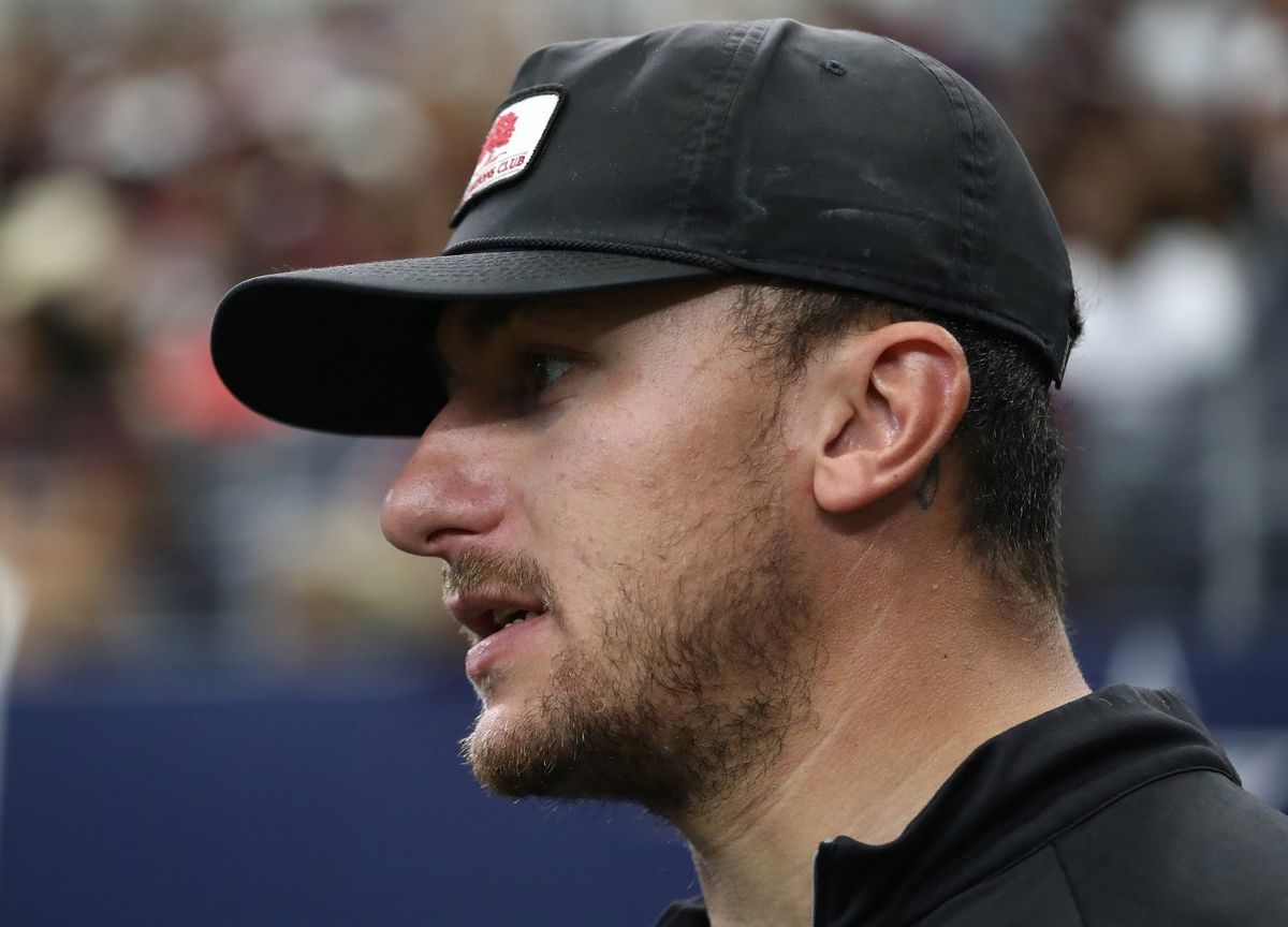 Johnny Manziel took his first snaps yesterday for the Zappers of the Fan Controlled Football league, where fans pick both the plays and the pants.