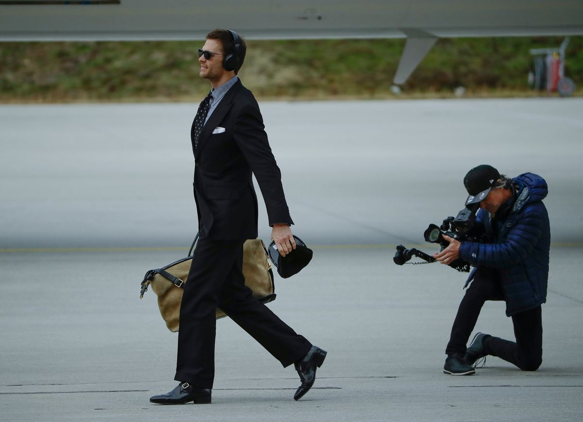 Tom Brady arrives in Atlanta.
