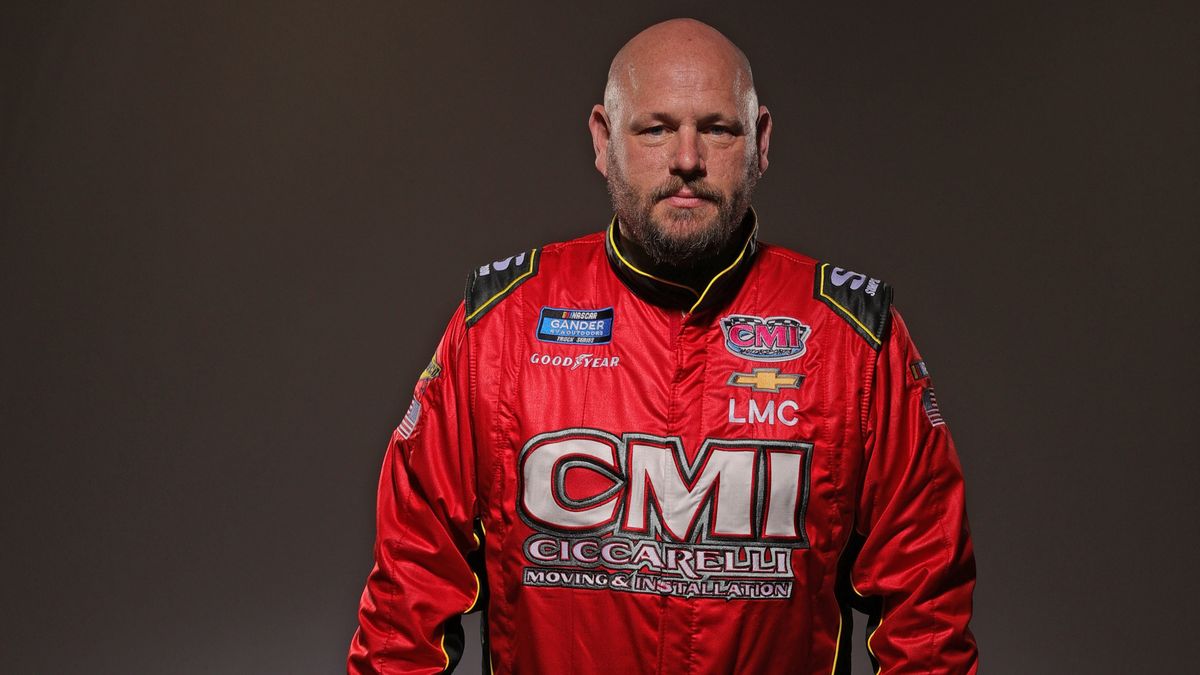 Ray Ciccarelli, a 10th-place thumb who identifies strongly with losers, says he will leave NASCAR at the end of the season.