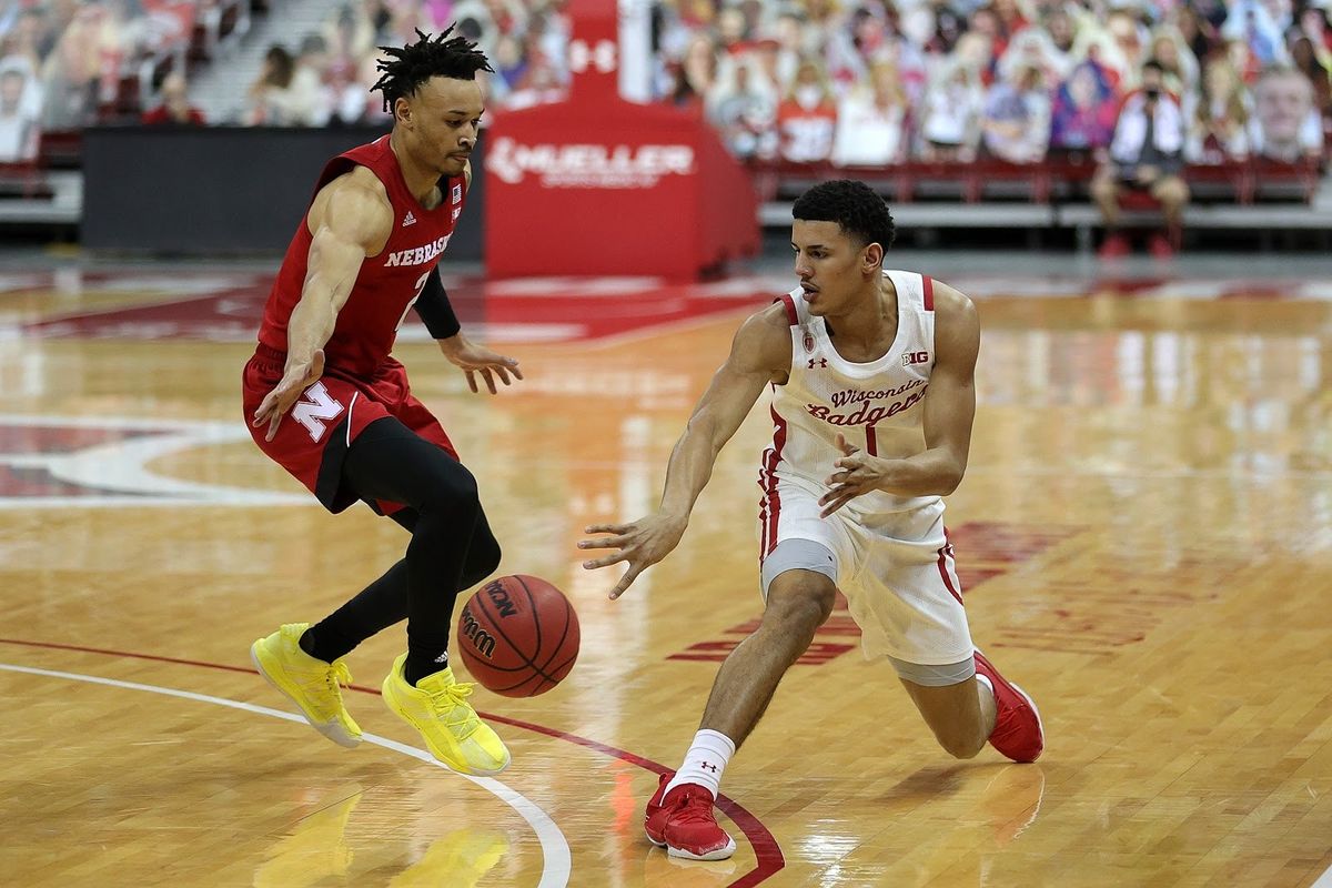 J onathan Davis (right) and the Wisconsin Badgers and Trey McGowens of the Nebraska Cornhuskers will both be in action on  Christmas.