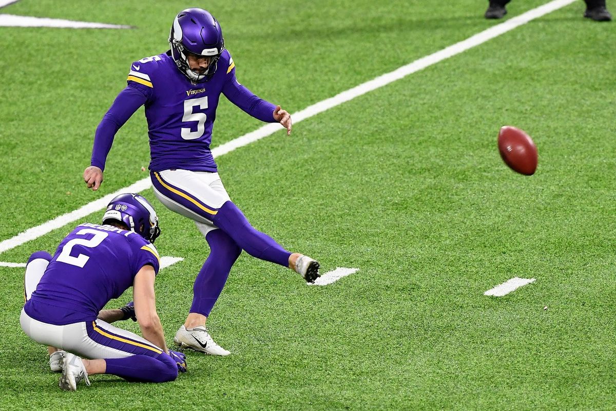 Dan Bailey played football poorly today.