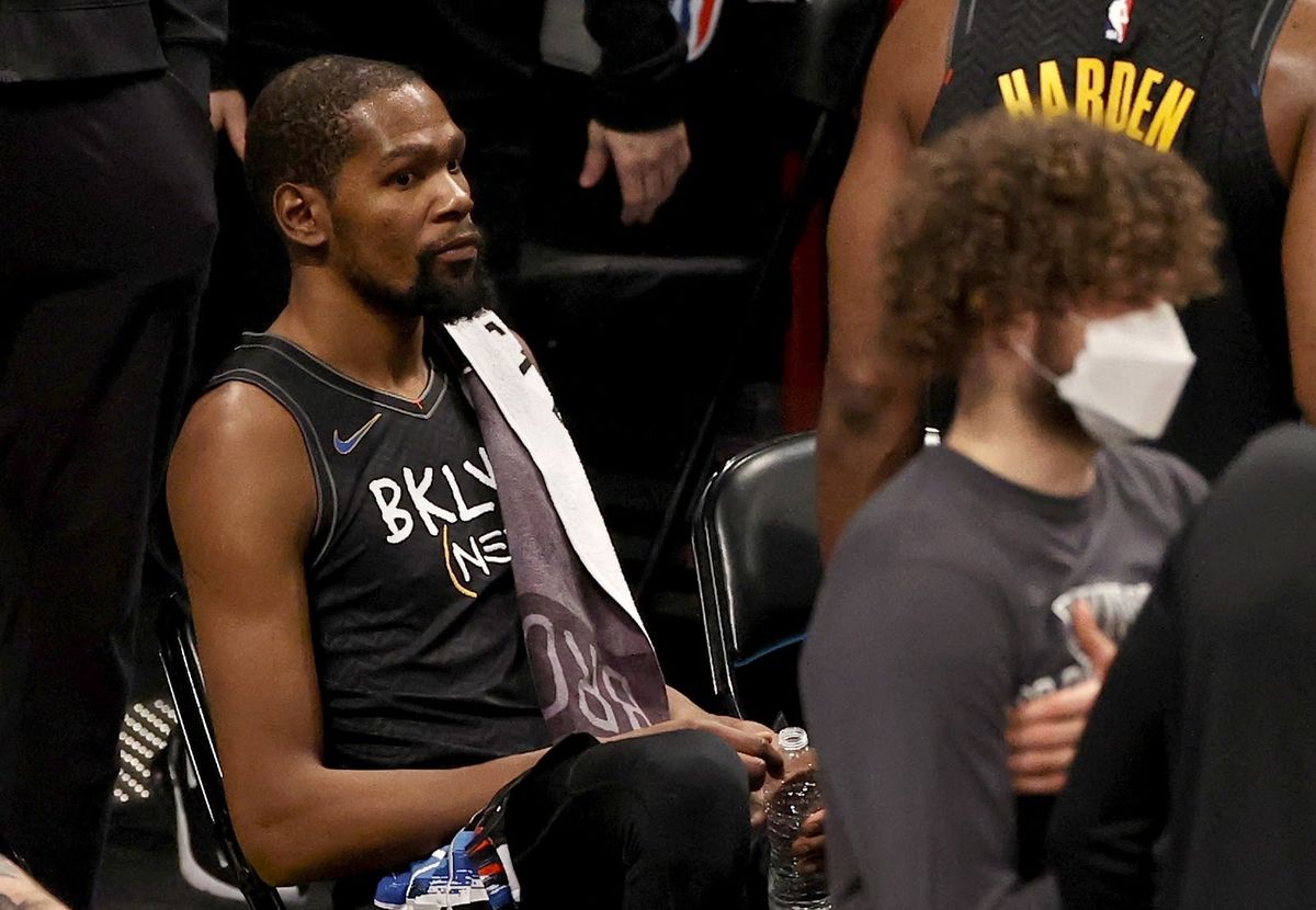 Kevin Durant had a lot to say after being pulled.