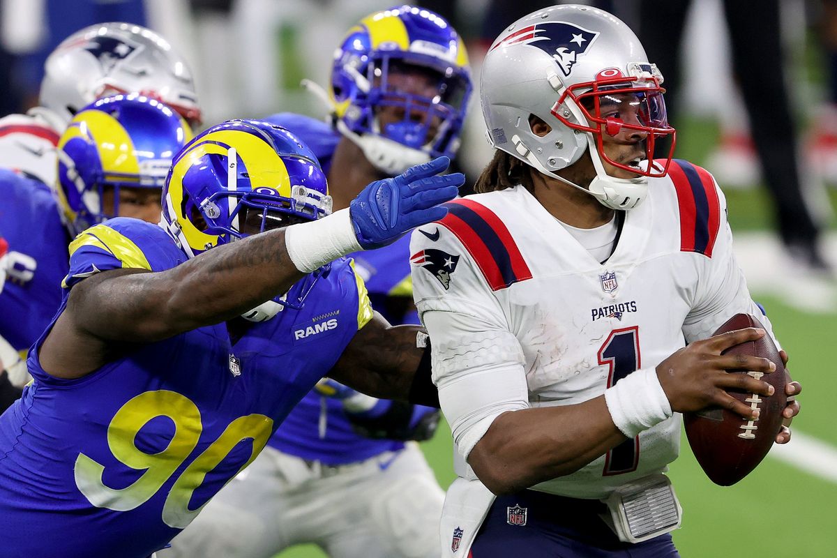 Cam  Newton looked awful agai nst the Rams o n Thursday  n ight.